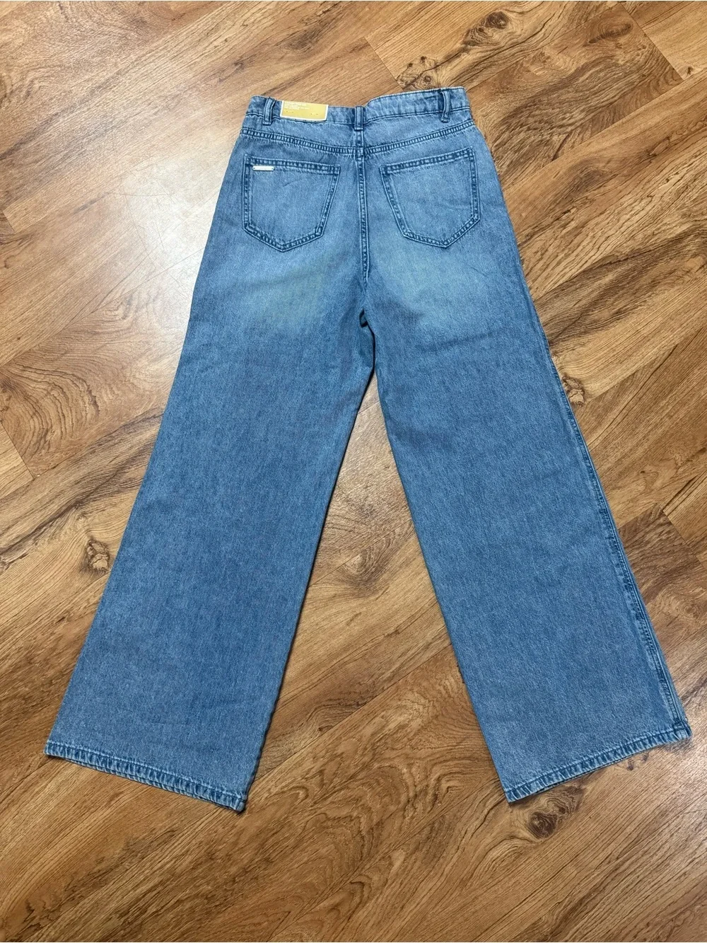 Michael Kors Wide Leg High Rise Jeans - Picture 3 of 11